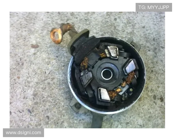 工程机械起动马达碳刷更换